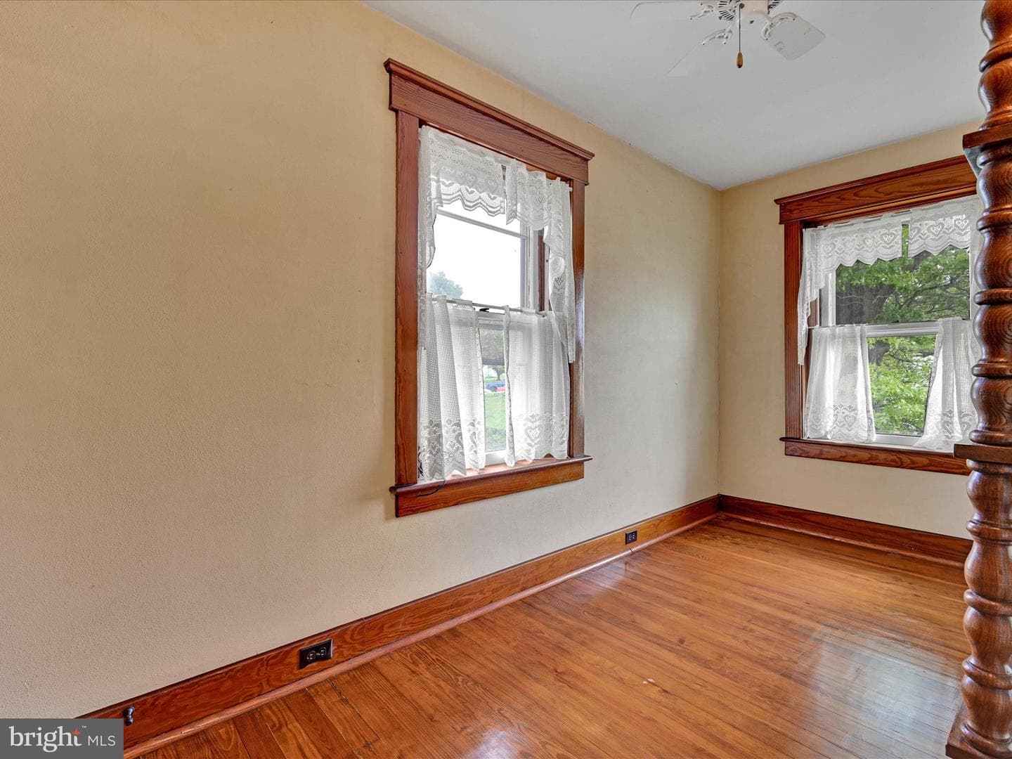 2000 S 5th Avenue photo 28