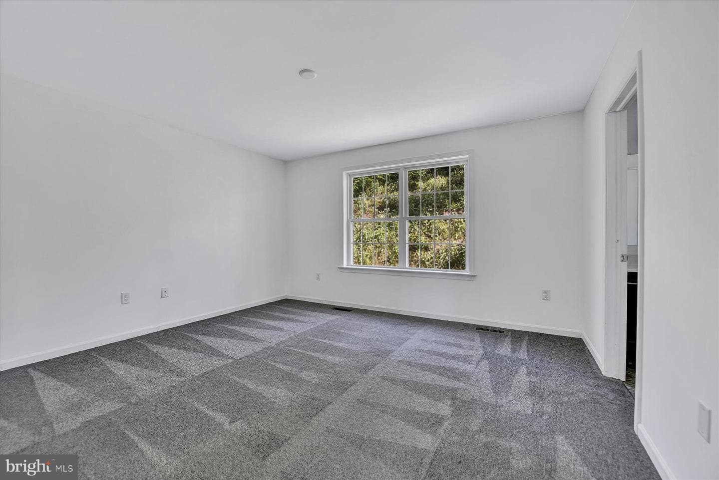 526 Darlington Avenue photo 31