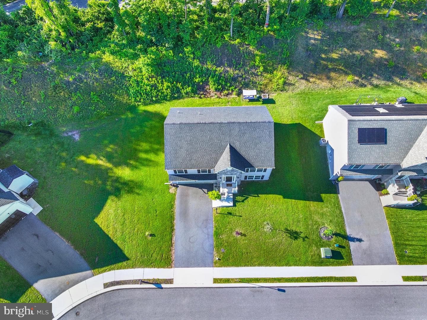 526 Darlington Avenue photo 40