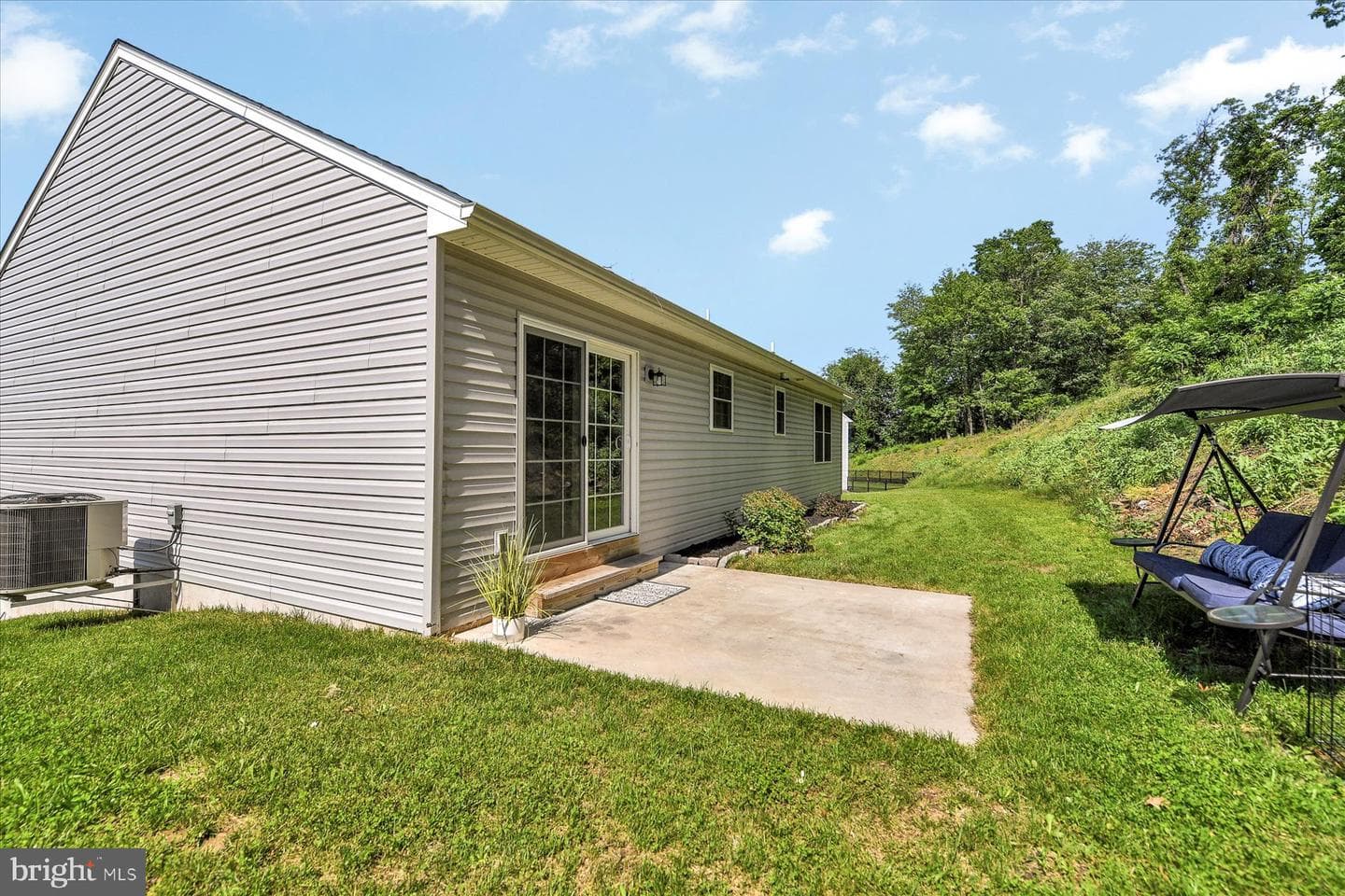 526 Darlington Avenue photo 9