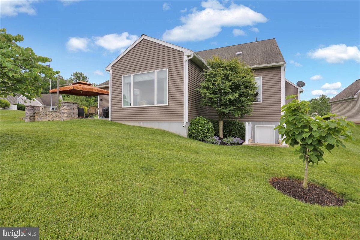 1026 Grant Circle photo 7