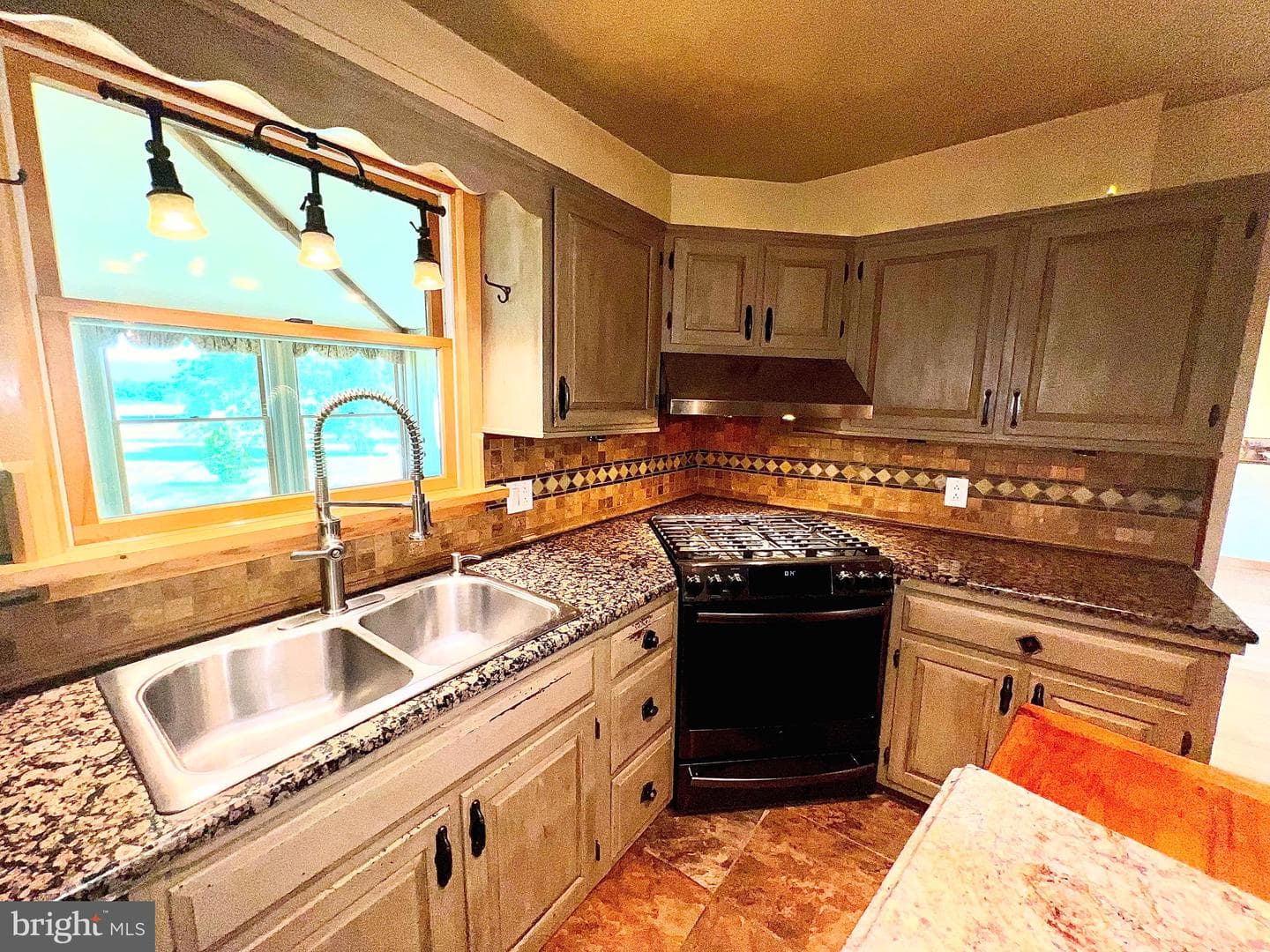 5 Hilltop Drive photo 10