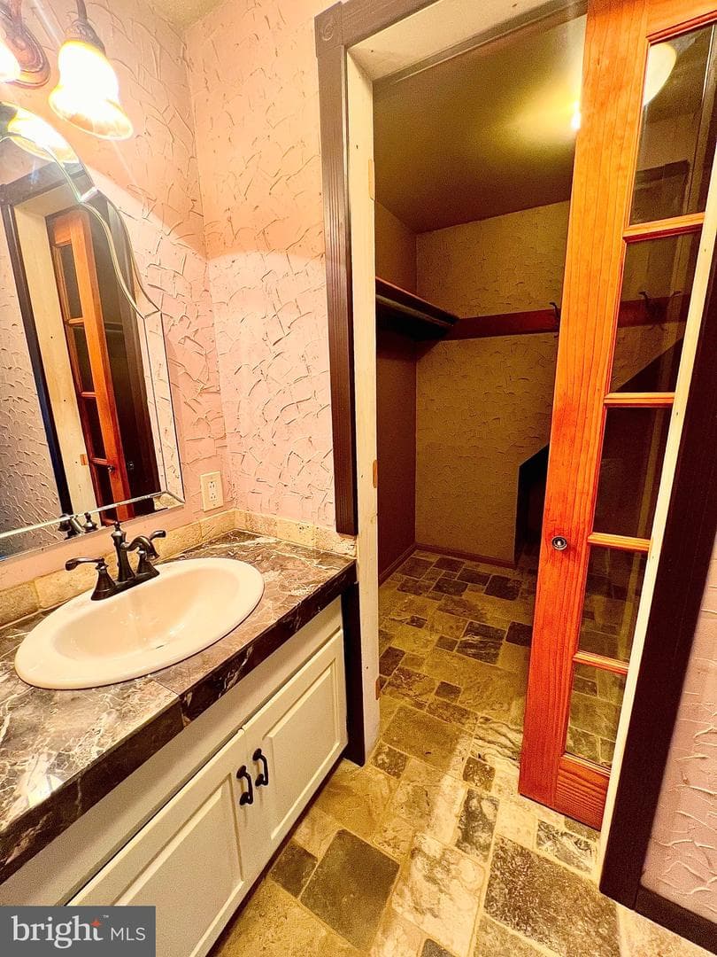 5 Hilltop Drive photo 22