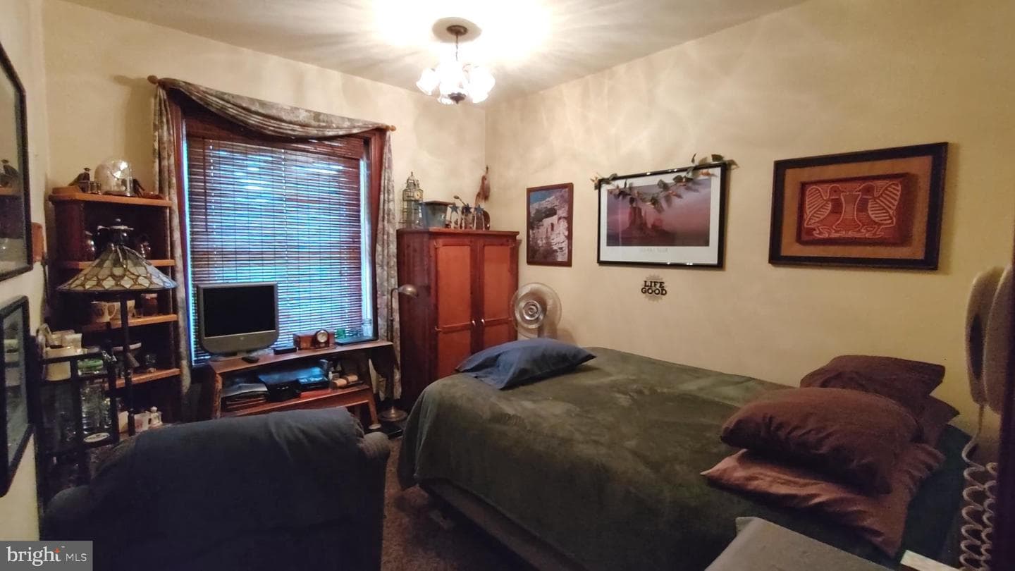 19 E Willow Street photo 17