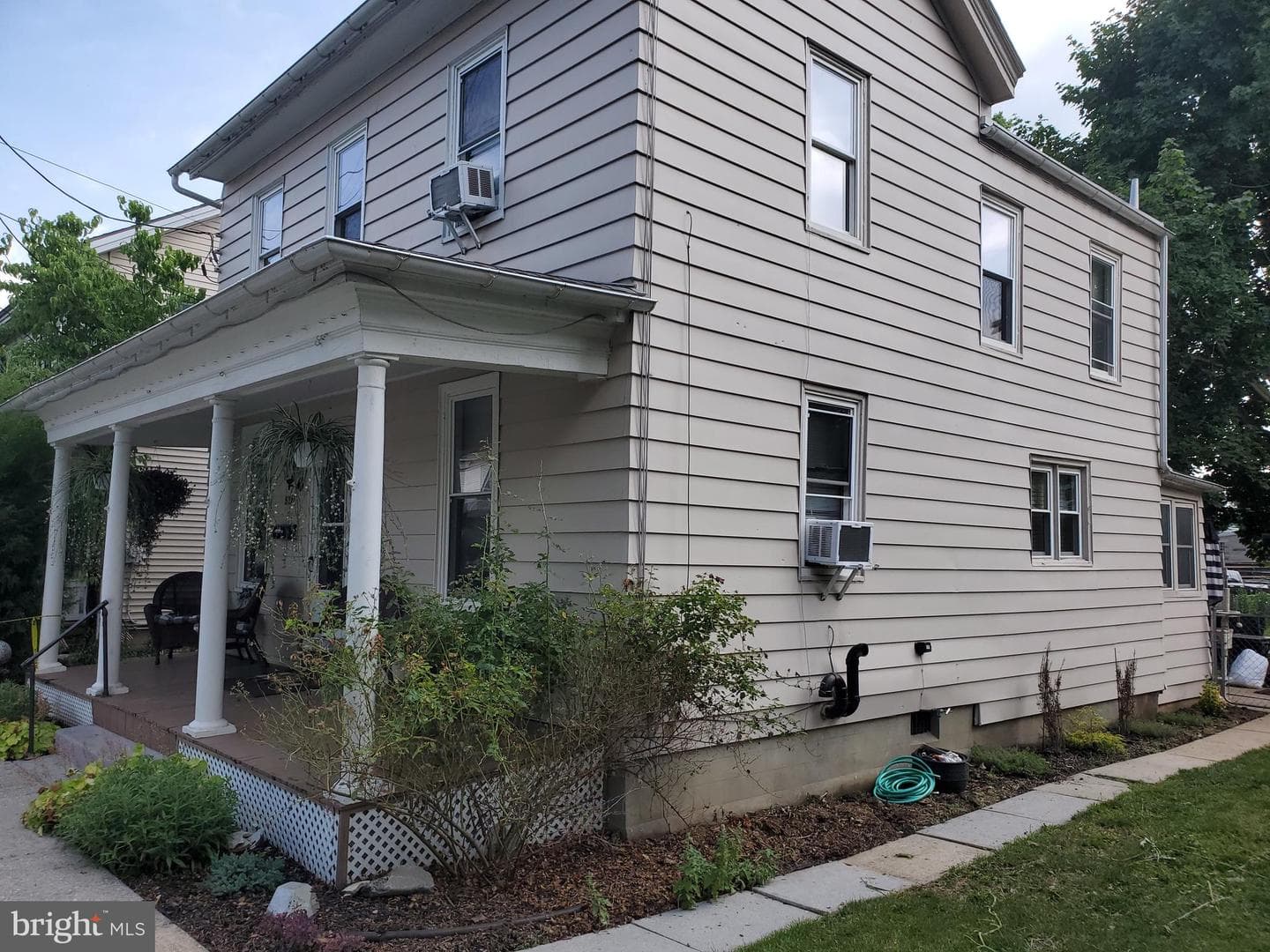 524 S Railroad Street photo 4
