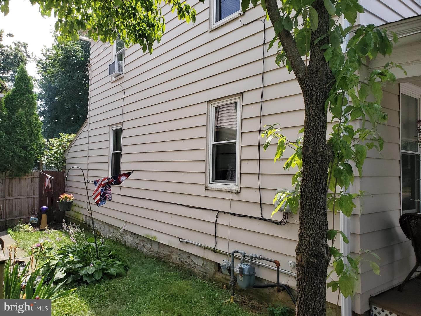 524 S Railroad Street photo 6