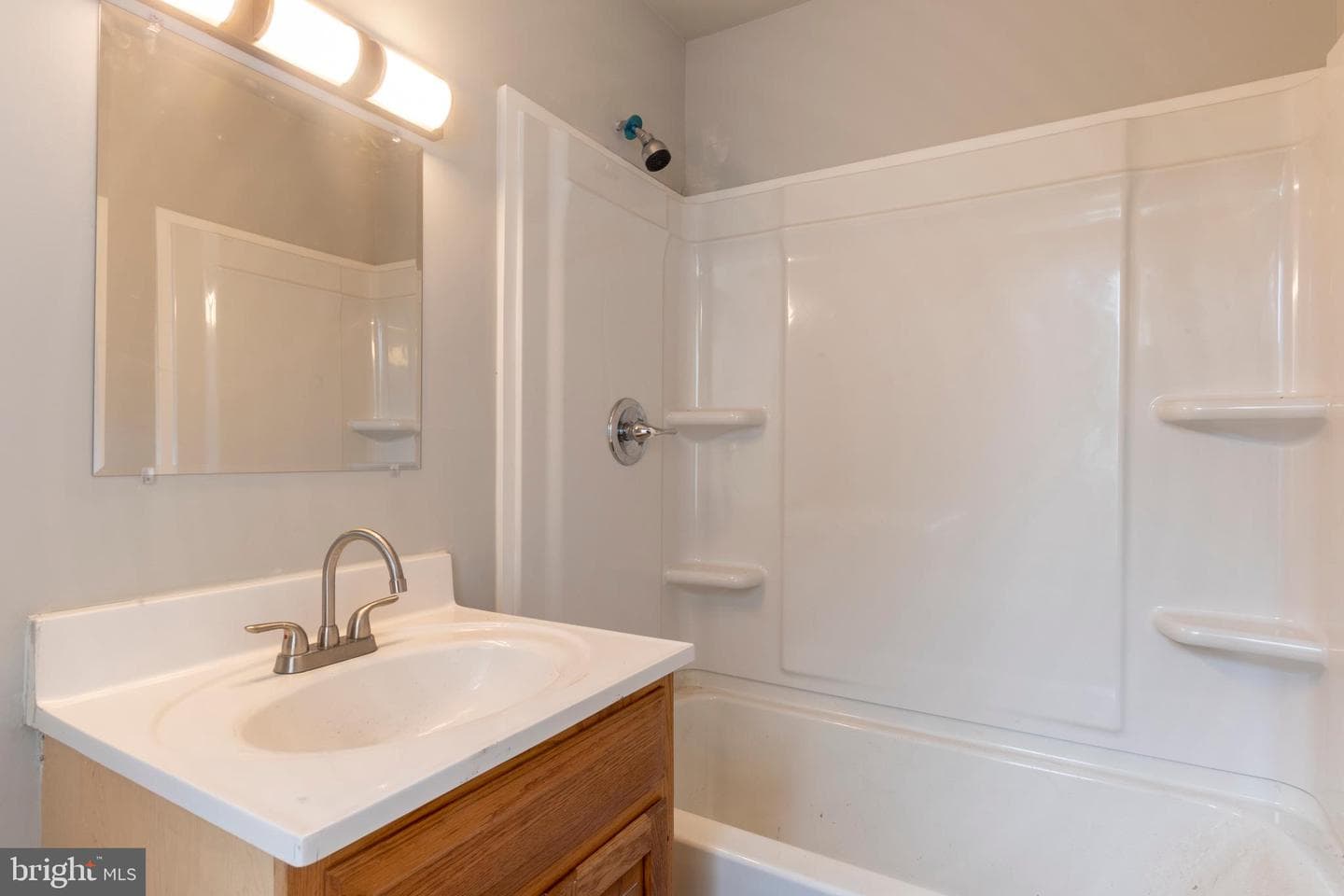 1032 Guilford Street photo 20