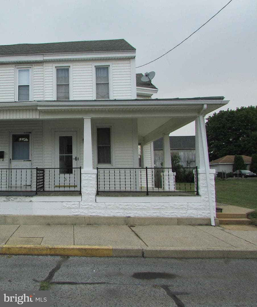 5 E Maple Avenue photo 2