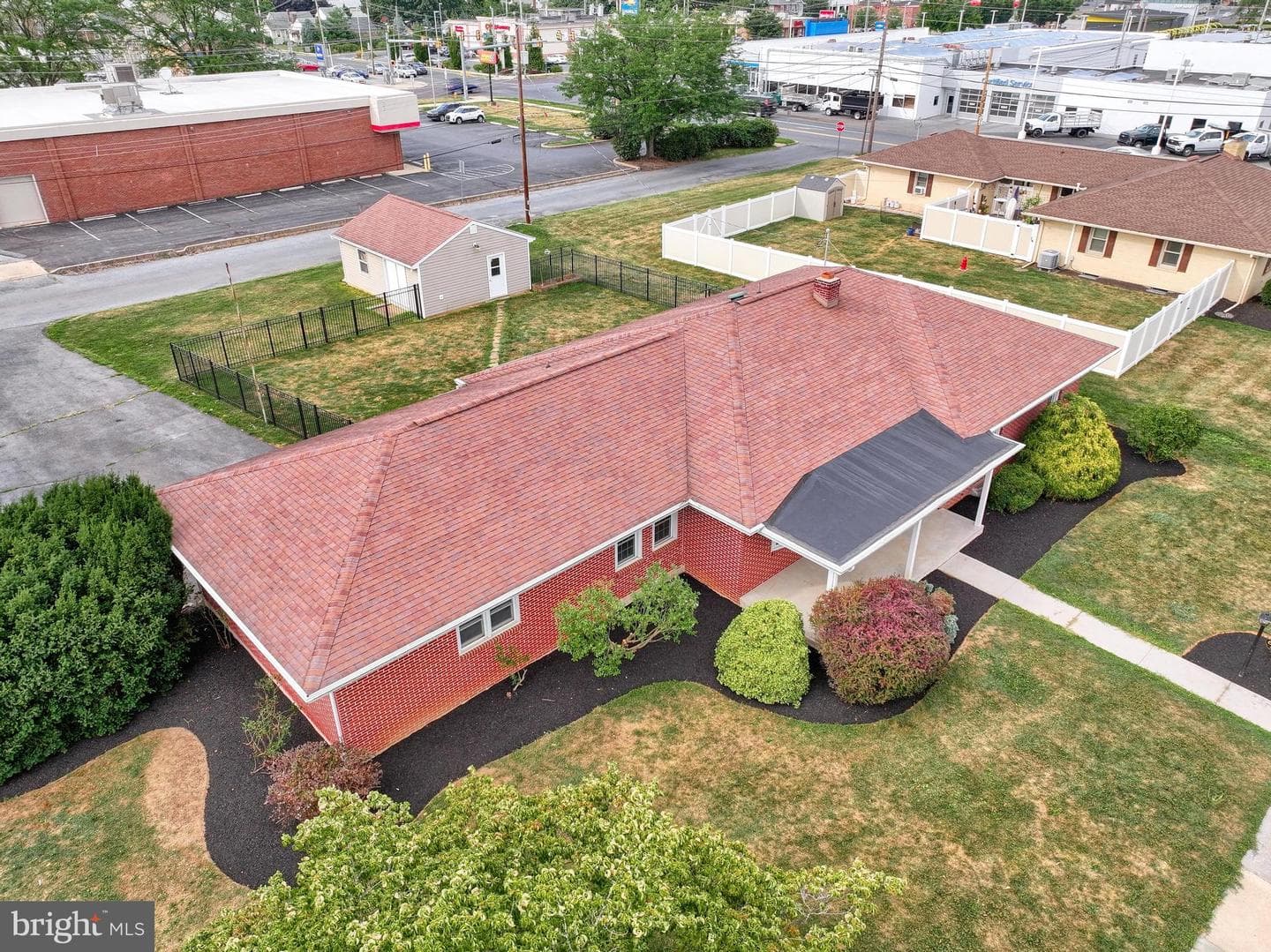 641 E Cherry Street photo 11