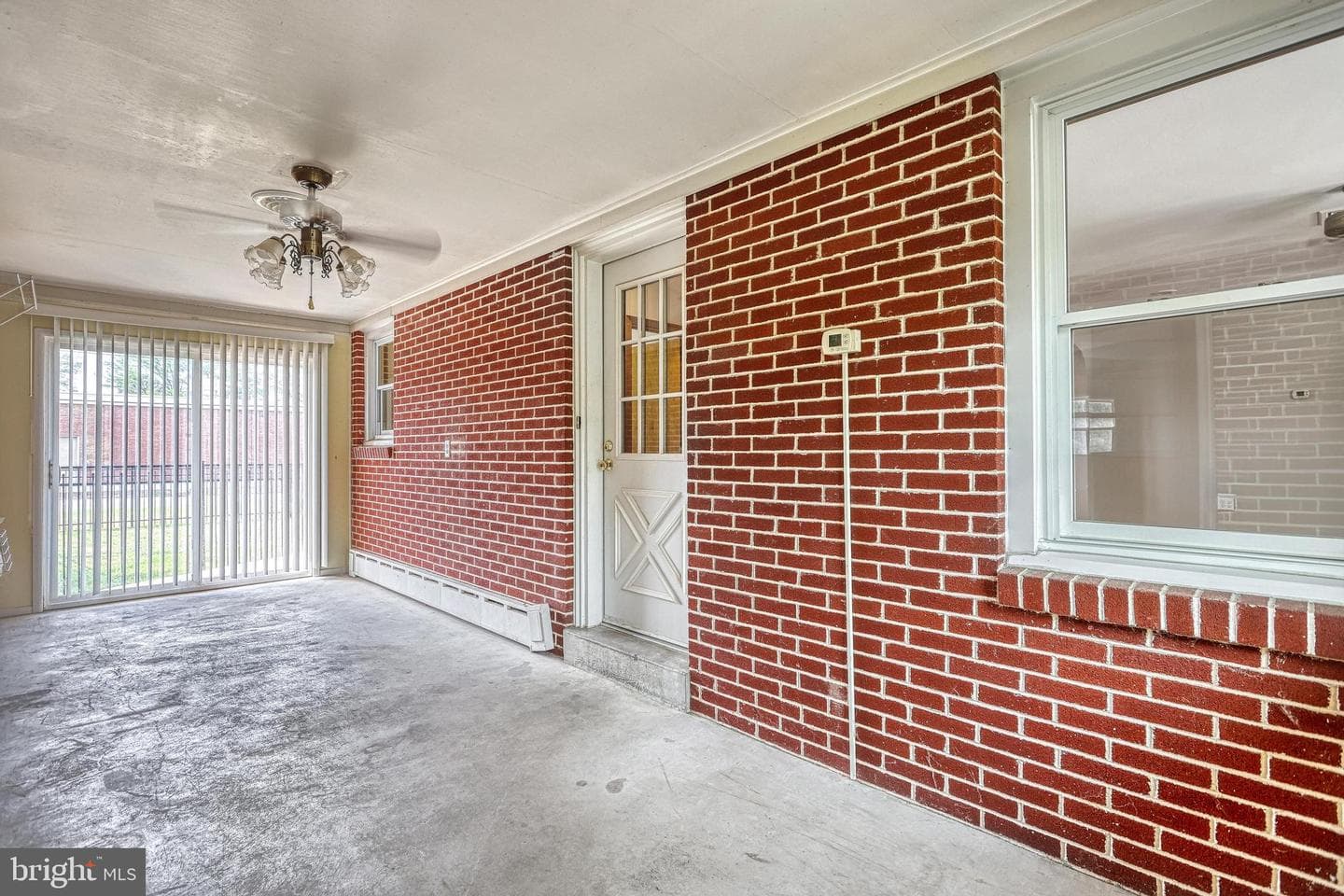 641 E Cherry Street photo 20