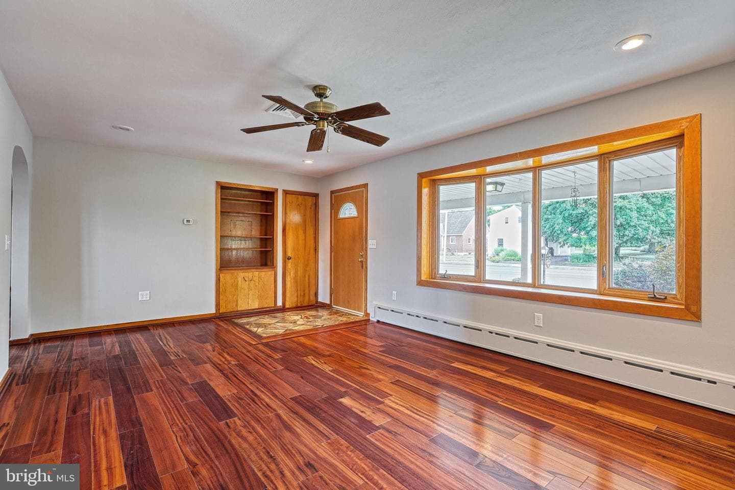 641 E Cherry Street photo 35