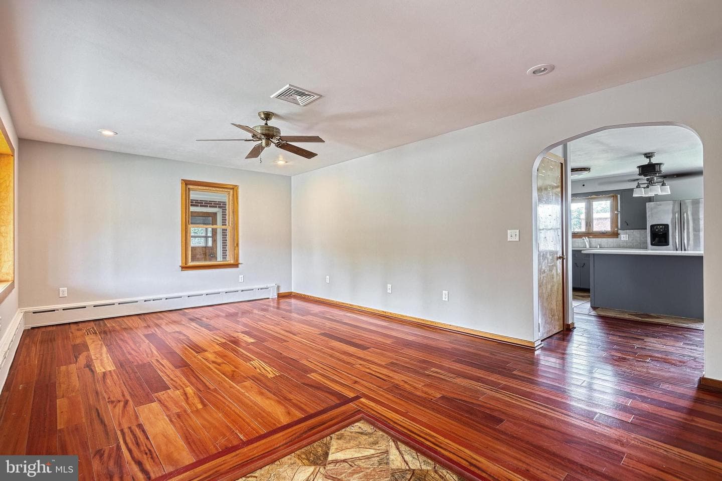 641 E Cherry Street photo 37