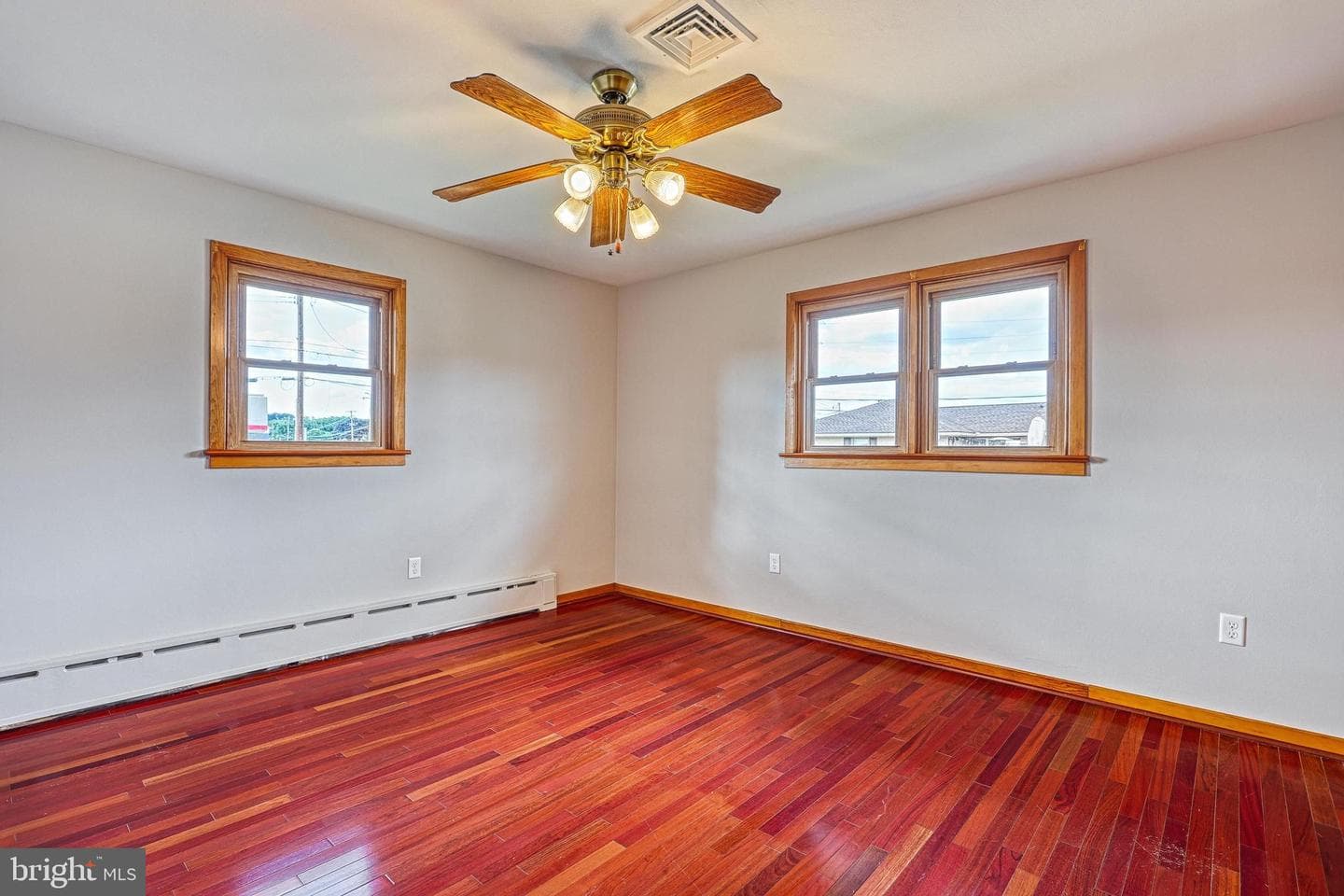 641 E Cherry Street photo 44