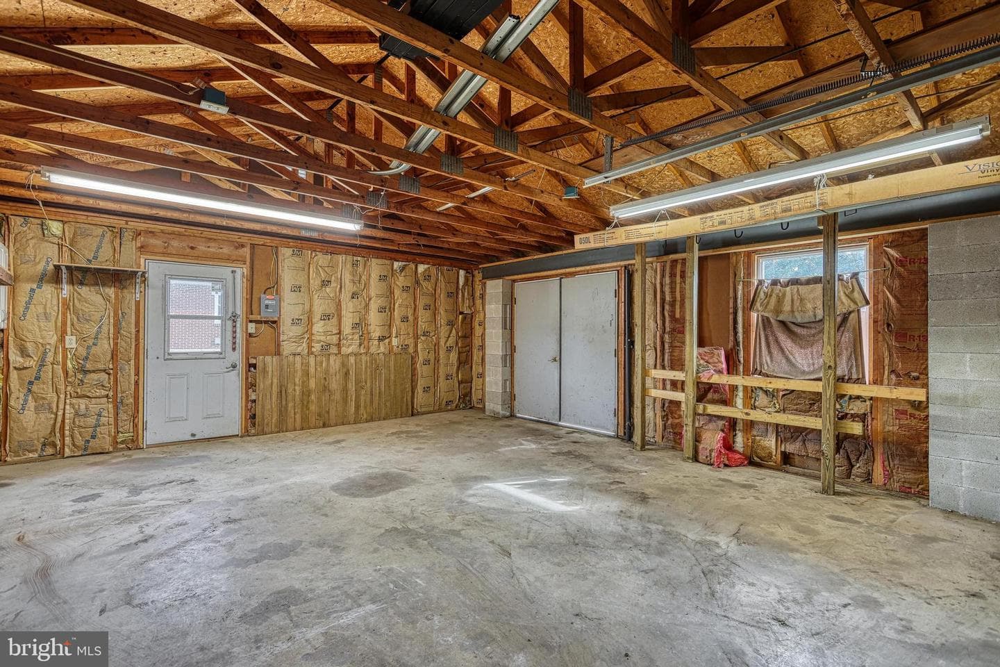641 E Cherry Street photo 53