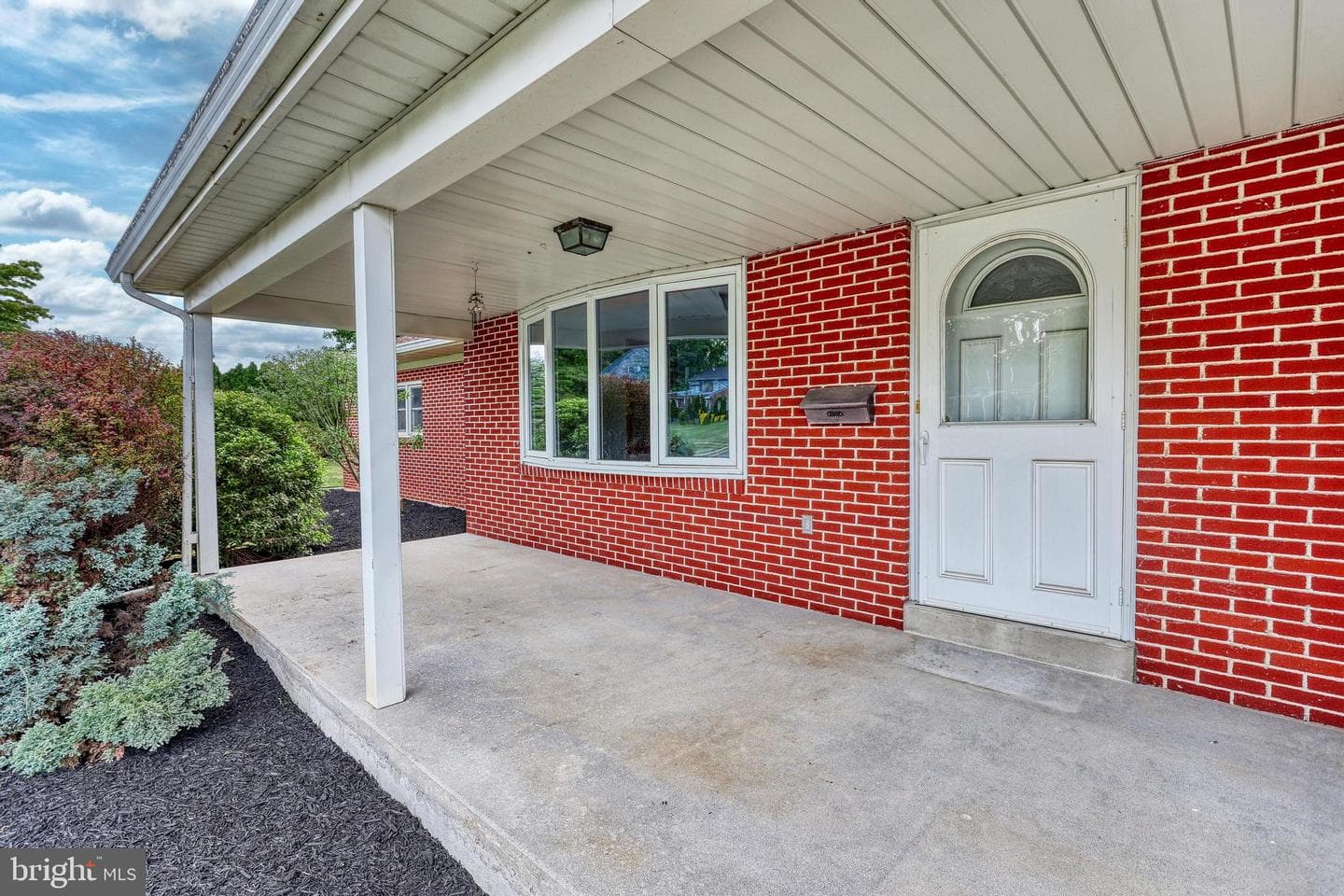 641 E Cherry Street photo 9
