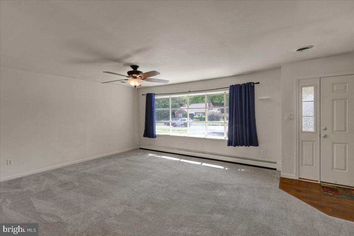 505 E Walnut Street photo 11