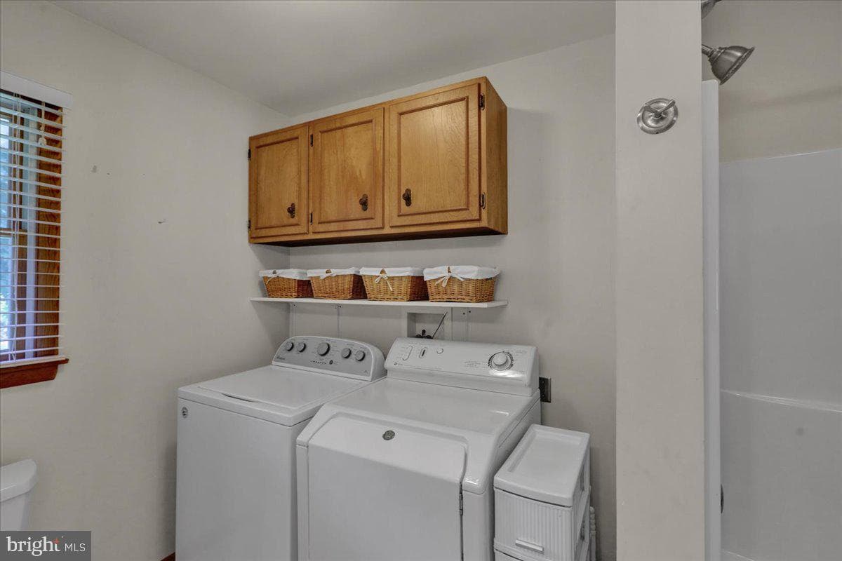 505 E Walnut Street photo 49