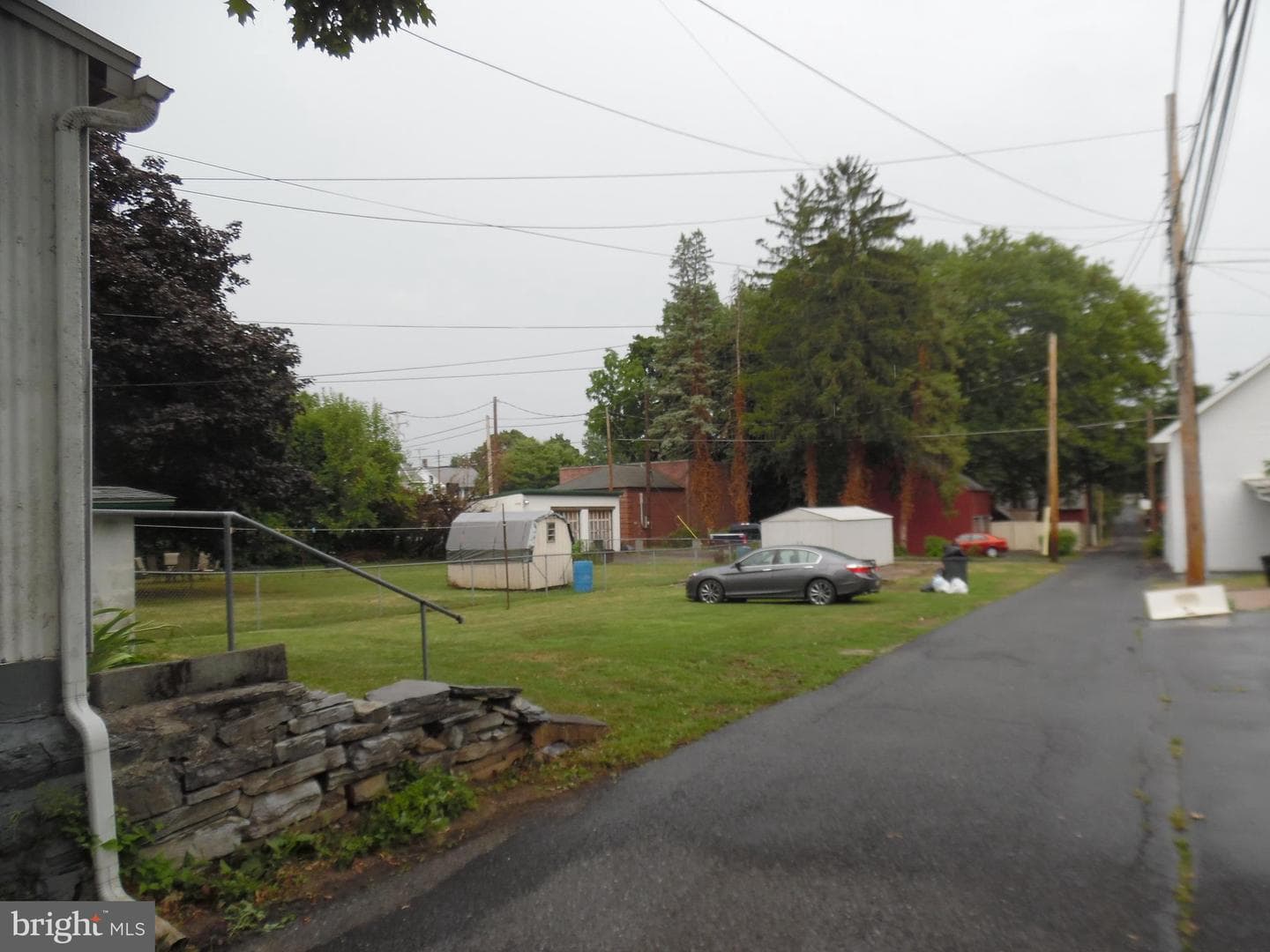 28 N Railroad Street photo 4