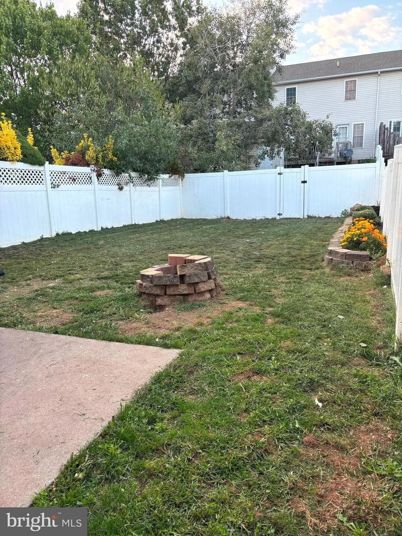 341 Lighthouse Drive photo 5