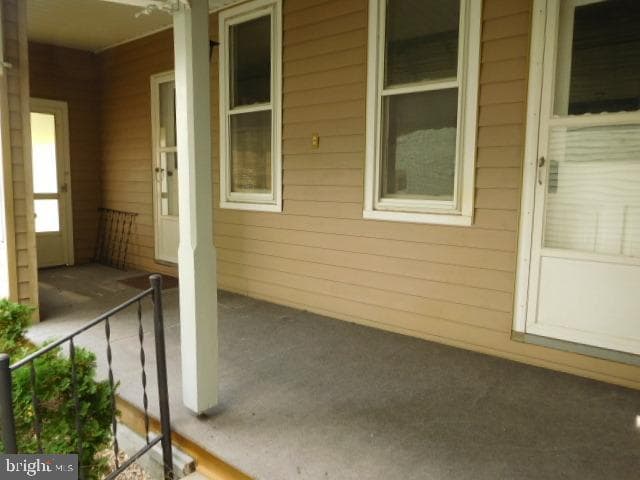309 S Railroad Street photo 16