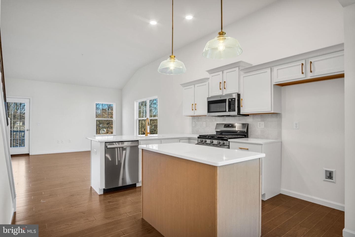 131 Beech Tree Court #144-10 photo 4
