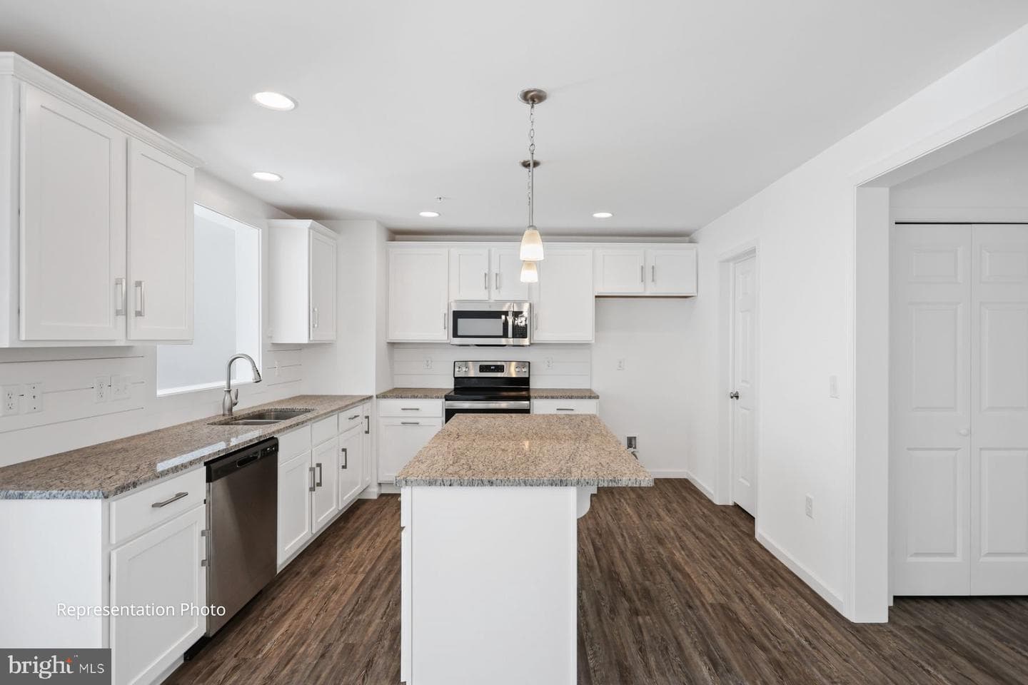 146 Beech Tree Court photo 3