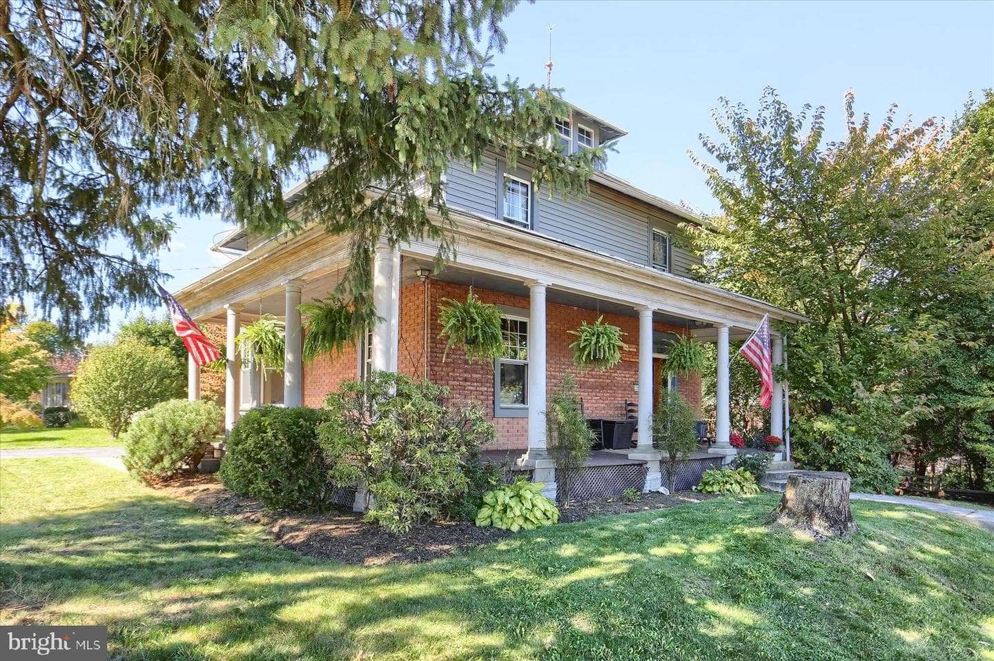 1201 Colebrook Road photo 2