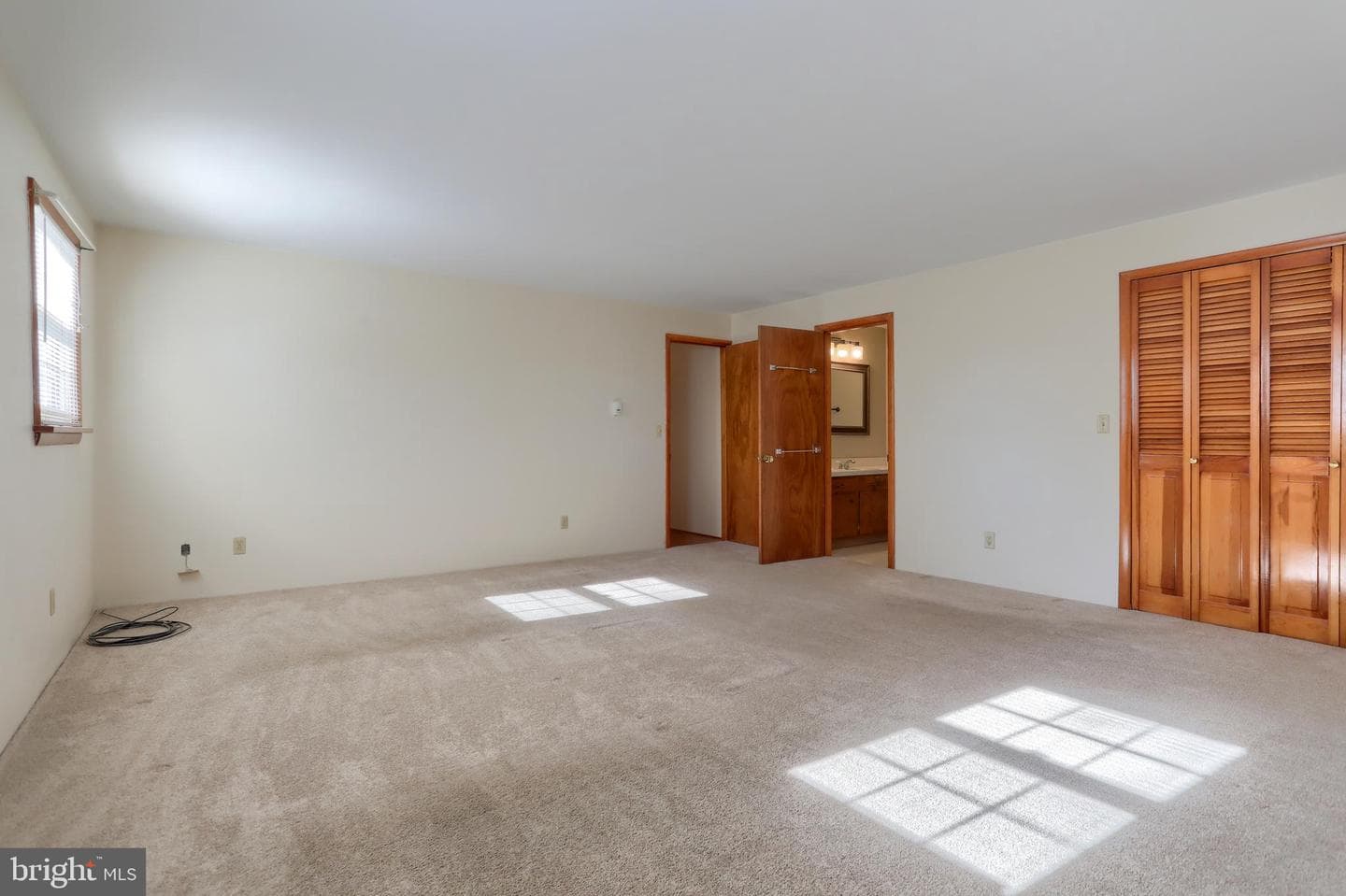 221 Golf Road photo 18
