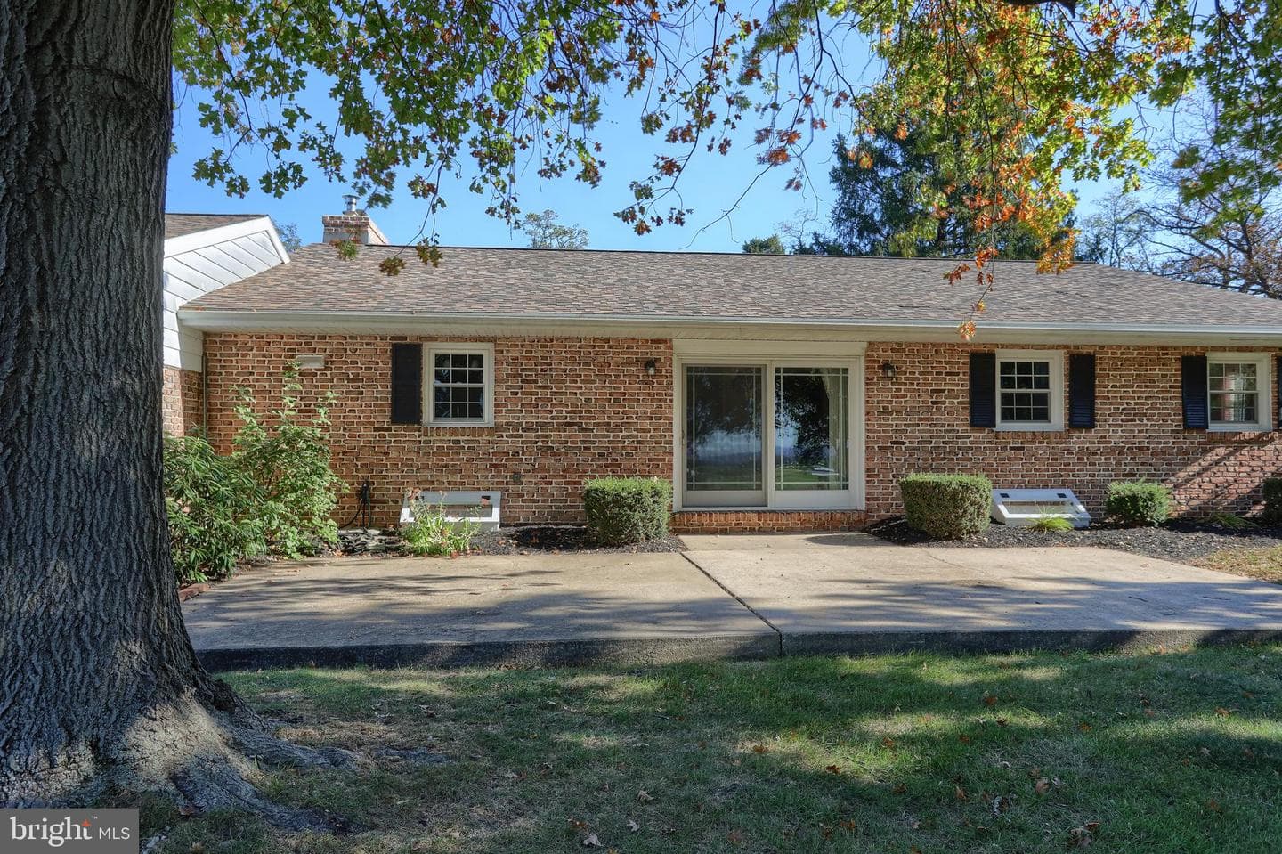 221 Golf Road photo 37