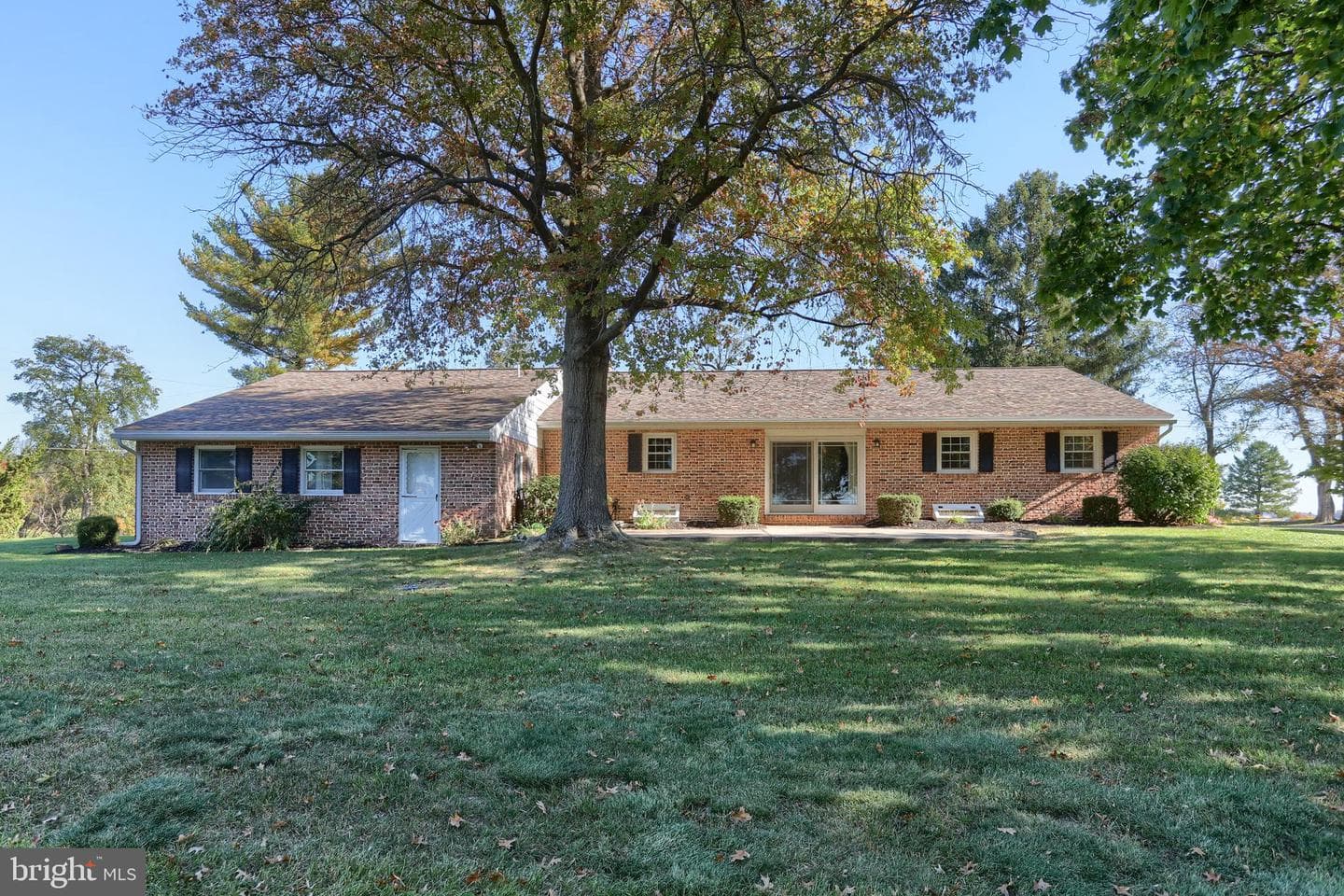 221 Golf Road photo 41