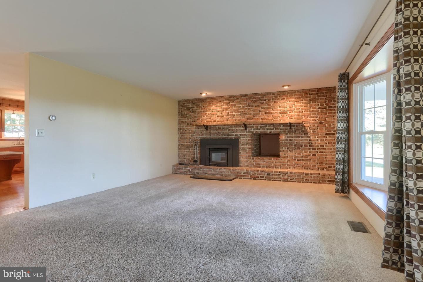 221 Golf Road photo 5