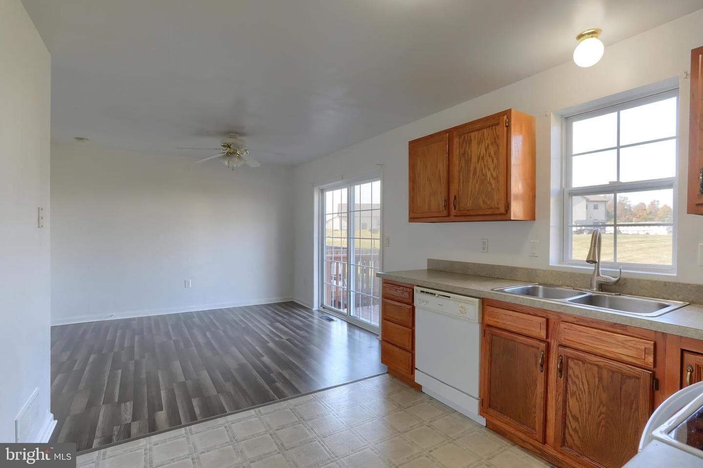 2127 Penn Street photo 17