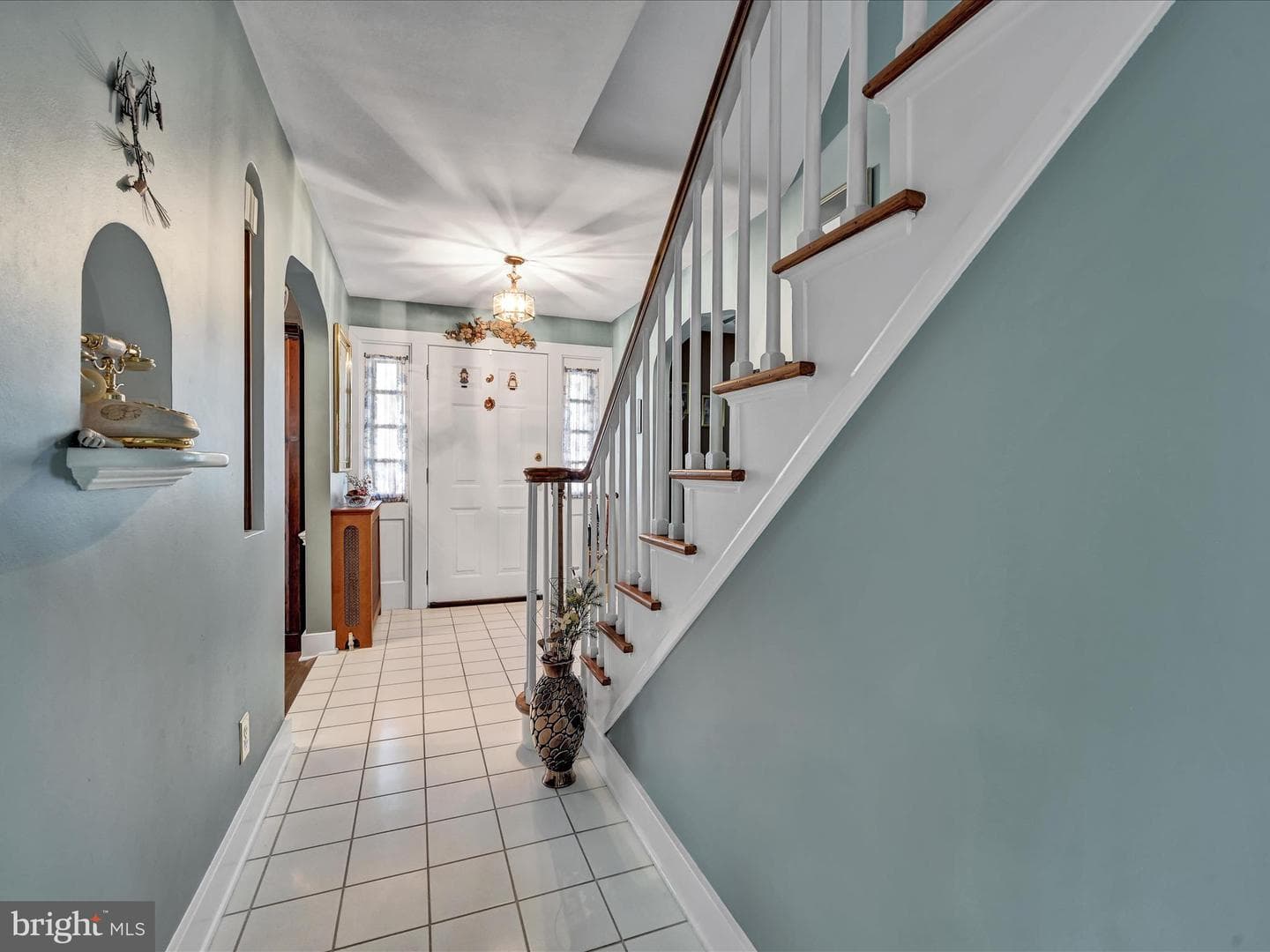 24 E Poplar Street photo 3
