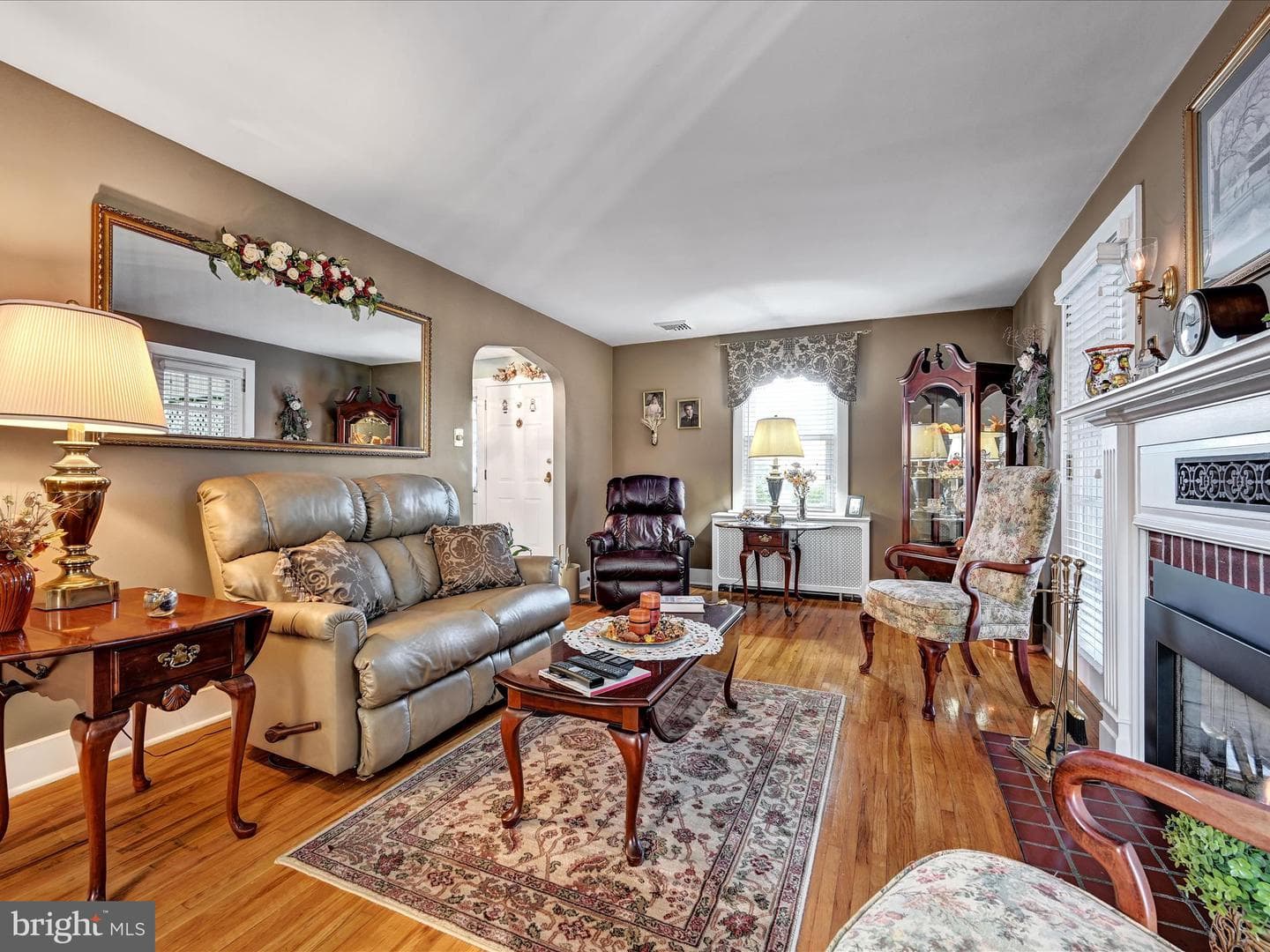 24 E Poplar Street photo 5