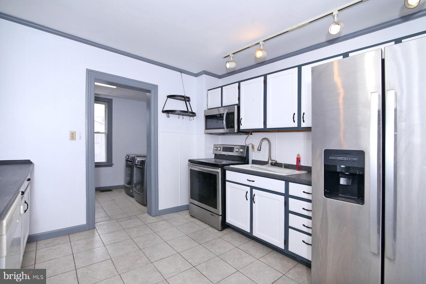 345 N 11th Street photo 13