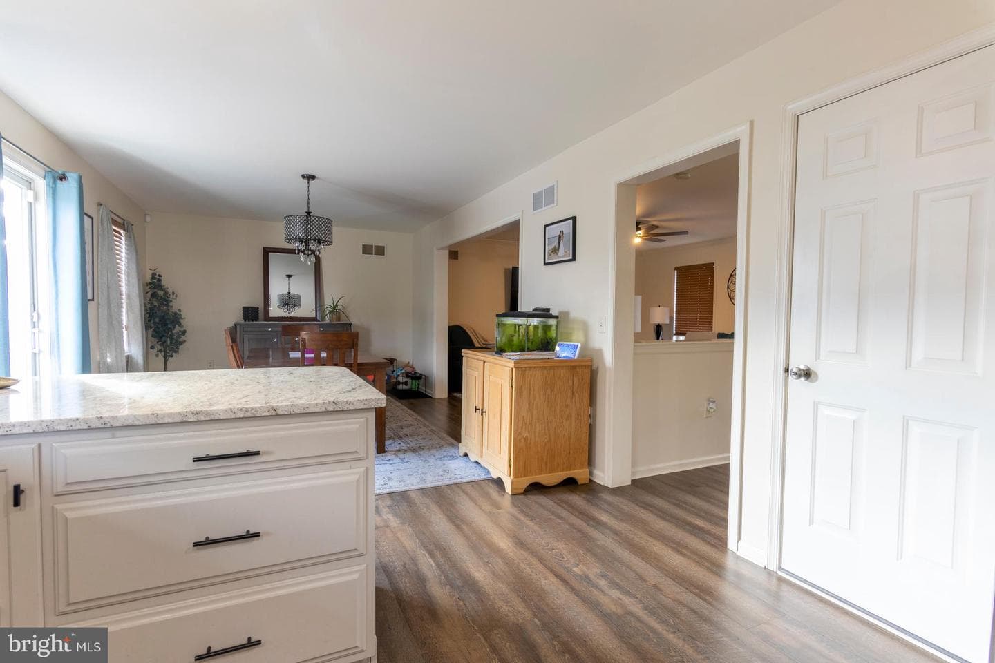 407 Charles Street photo 15