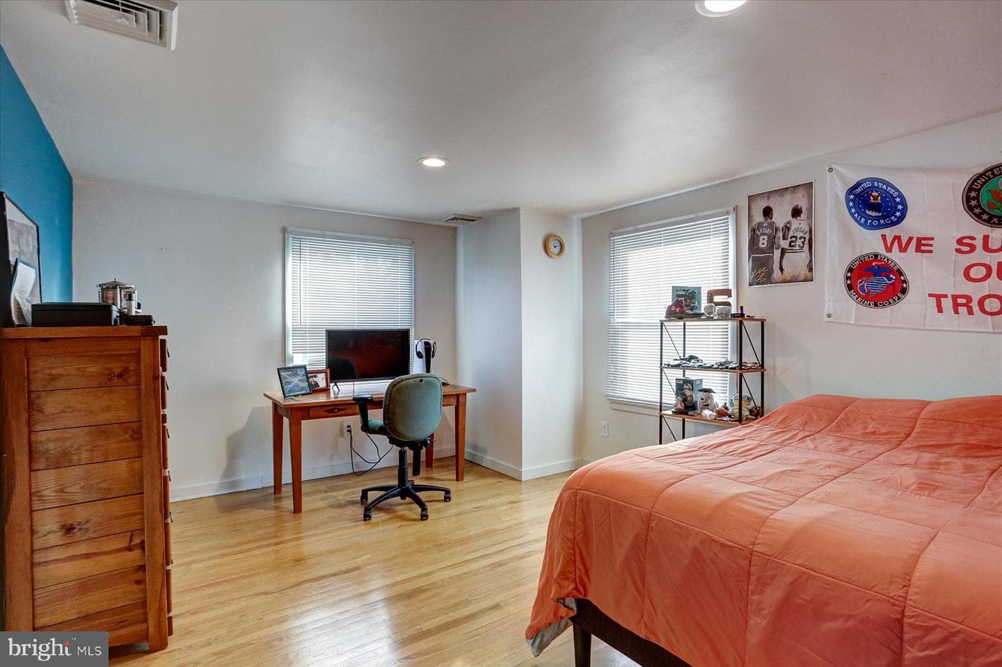 101 E Walnut Street photo 19
