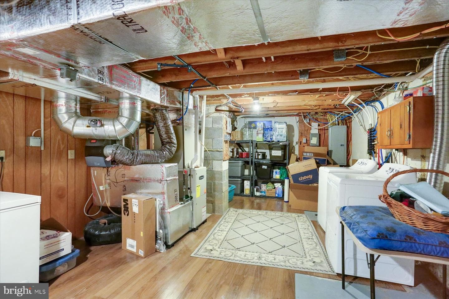 101 E Walnut Street photo 29
