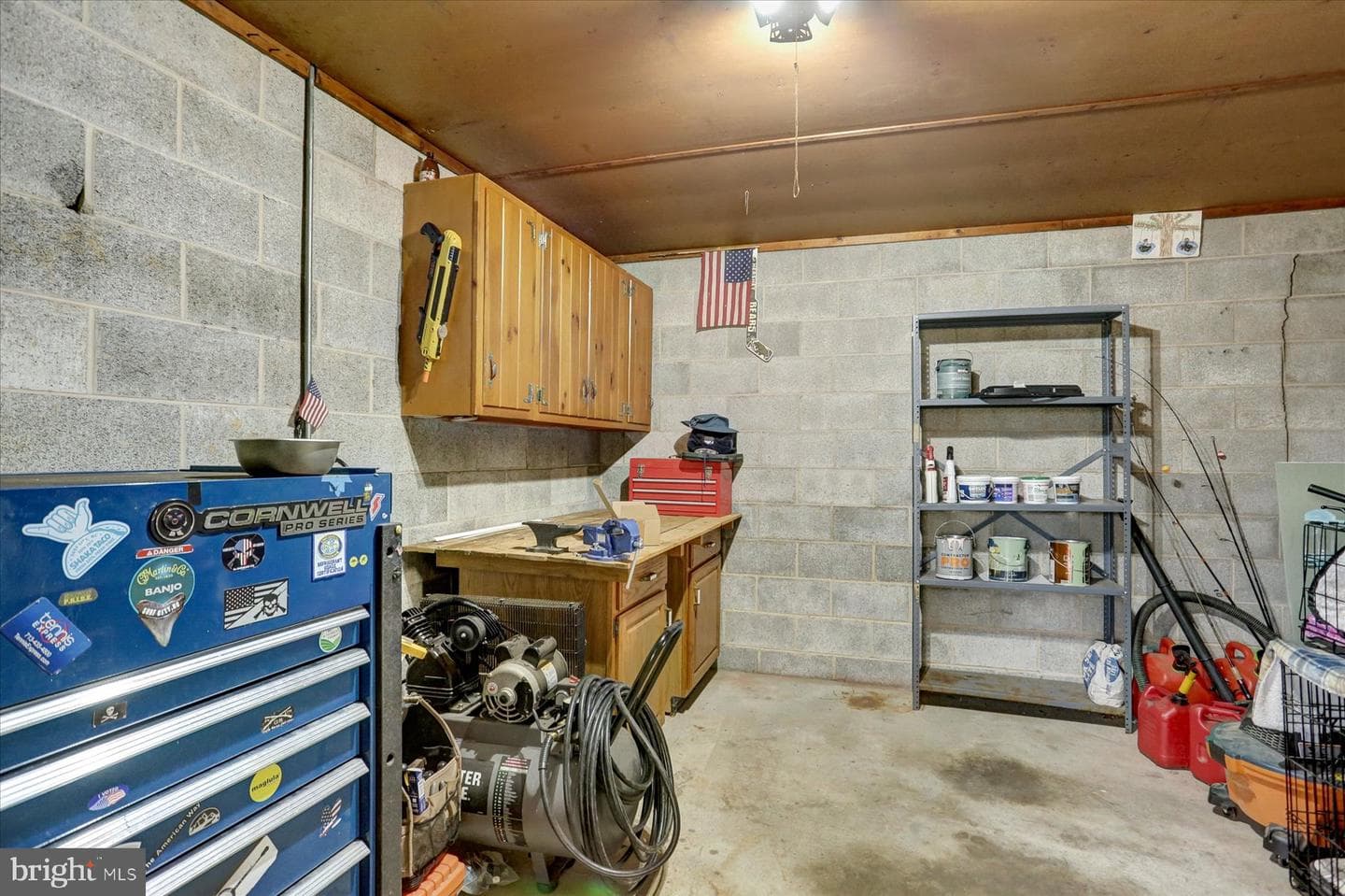 101 E Walnut Street photo 41