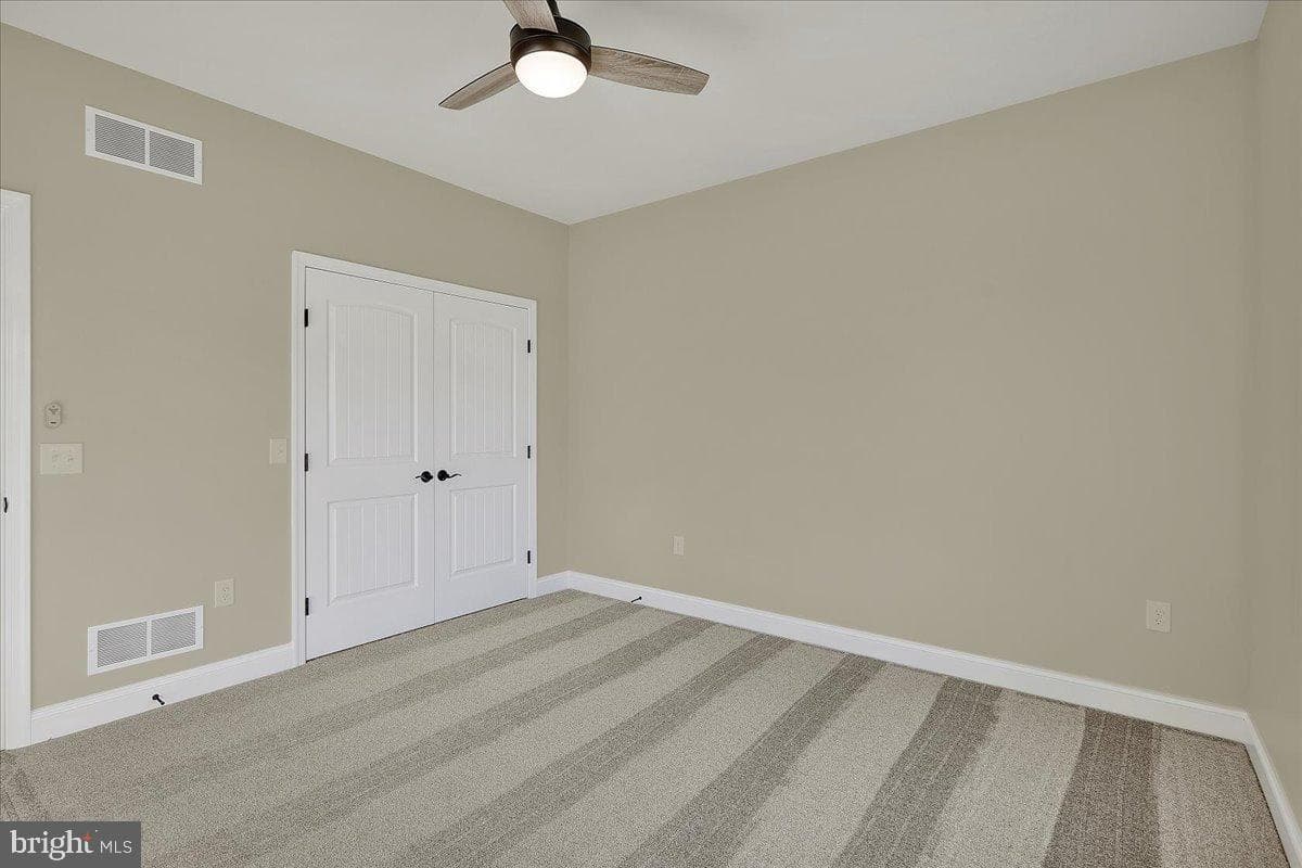 04 Rolling Meadow Road photo 16