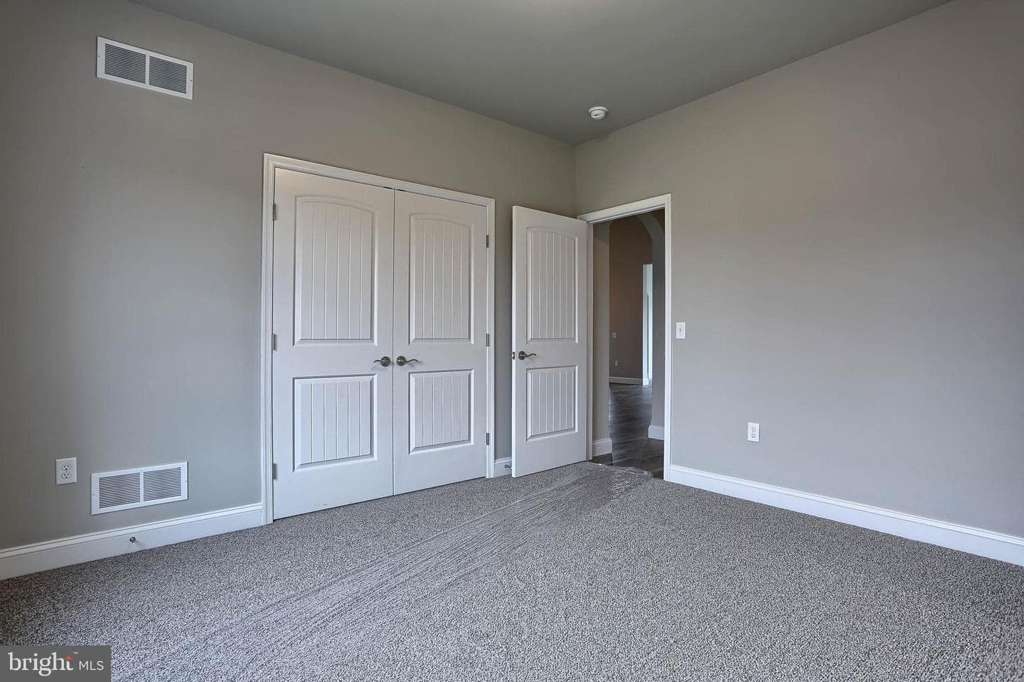 021 Rolling Meadow Road photo 33