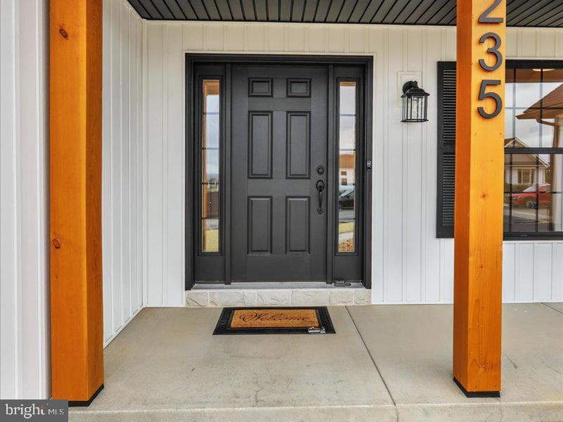 013 Rolling Meadow Road photo 3