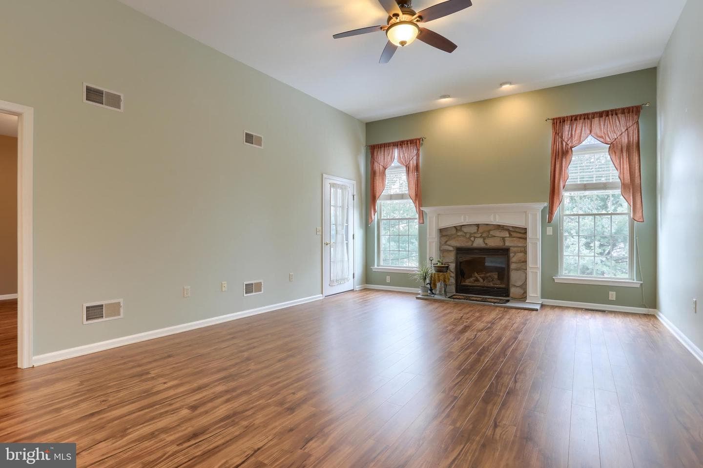 809 Briar Edge Court photo 10