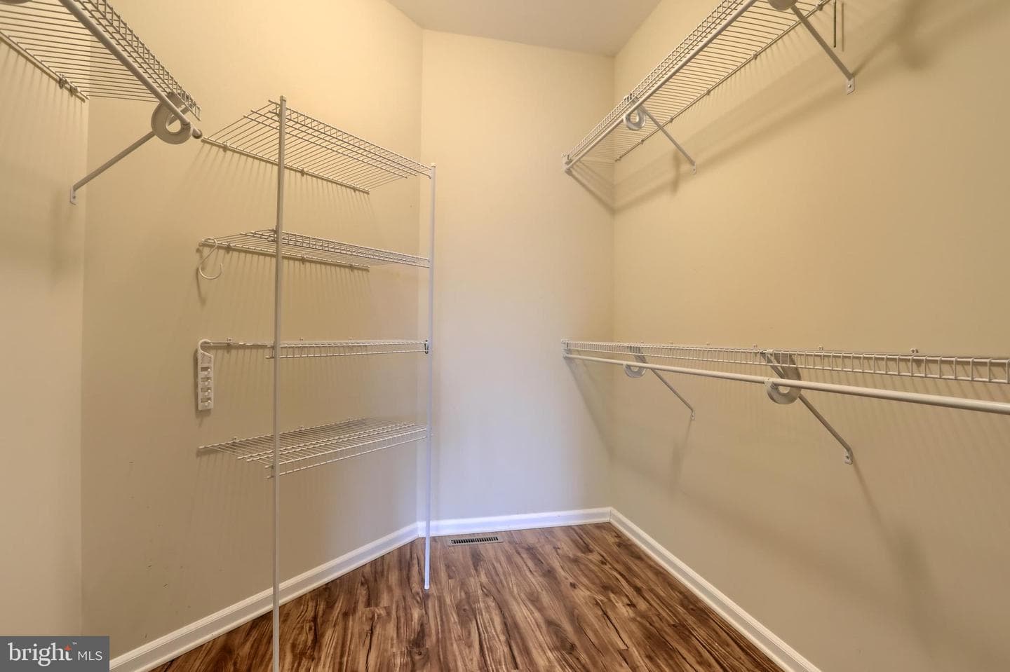 809 Briar Edge Court photo 16