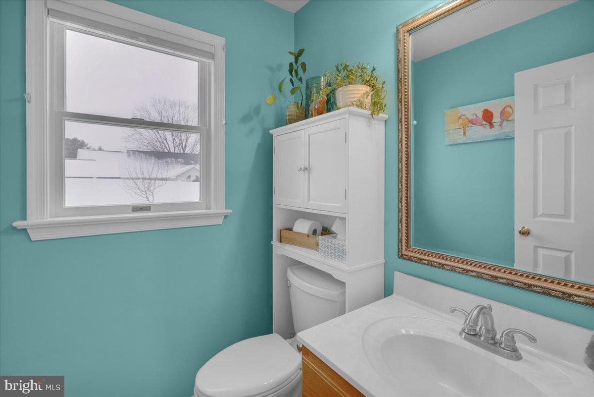 141 Oak Lane photo 16