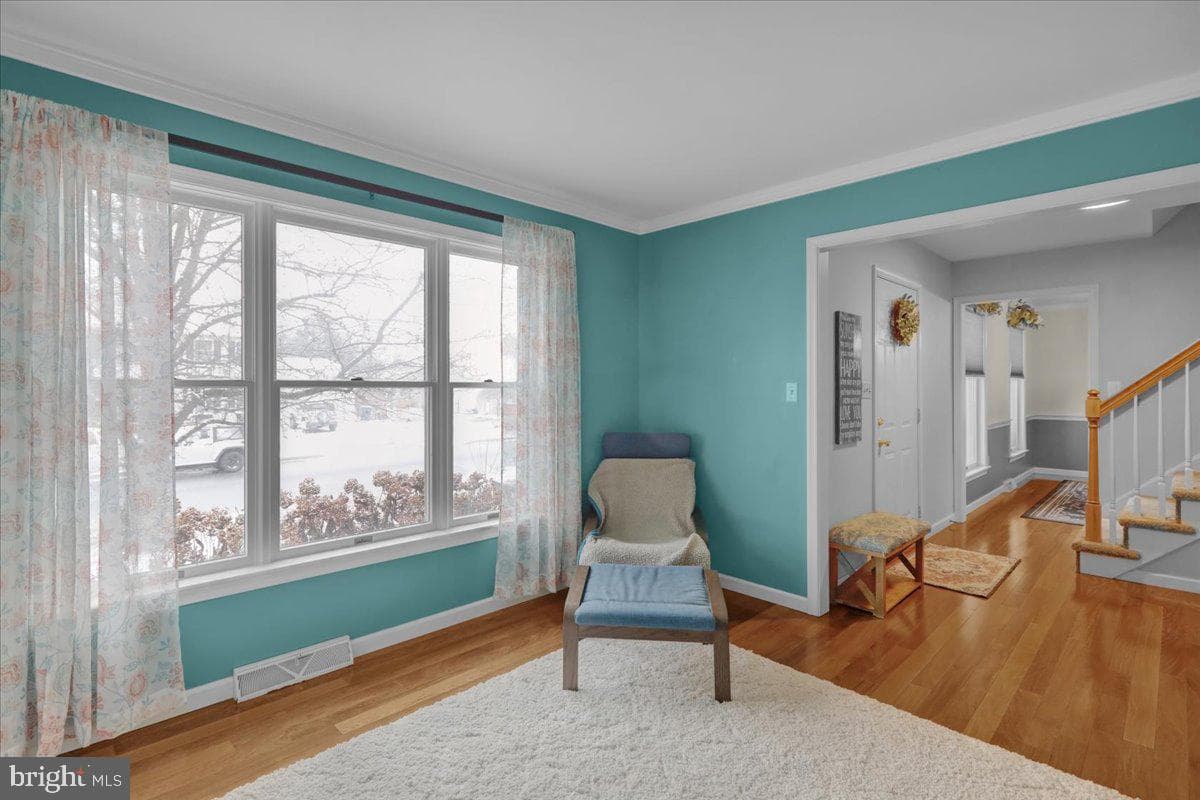 141 Oak Lane photo 19