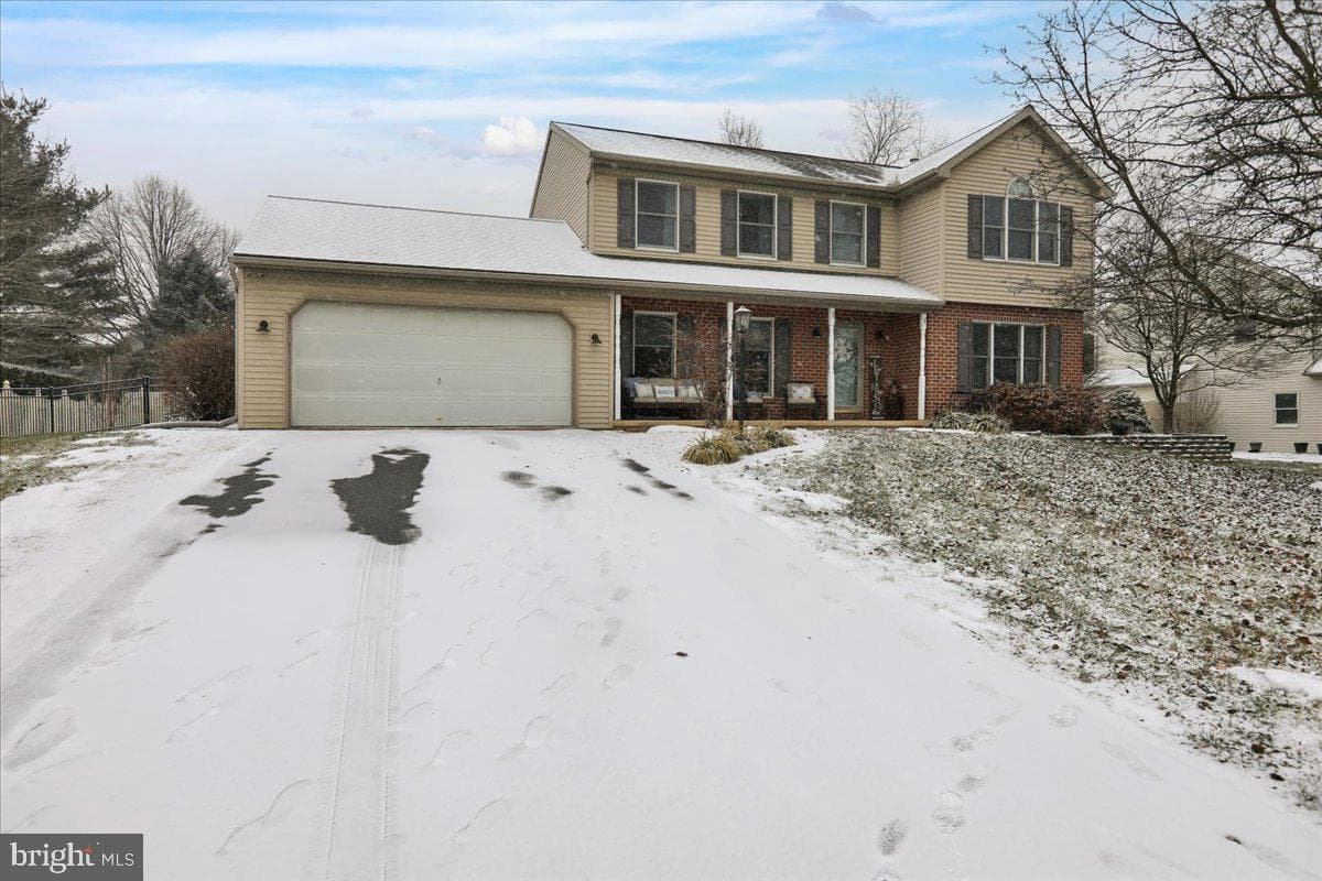 141 Oak Lane photo 2