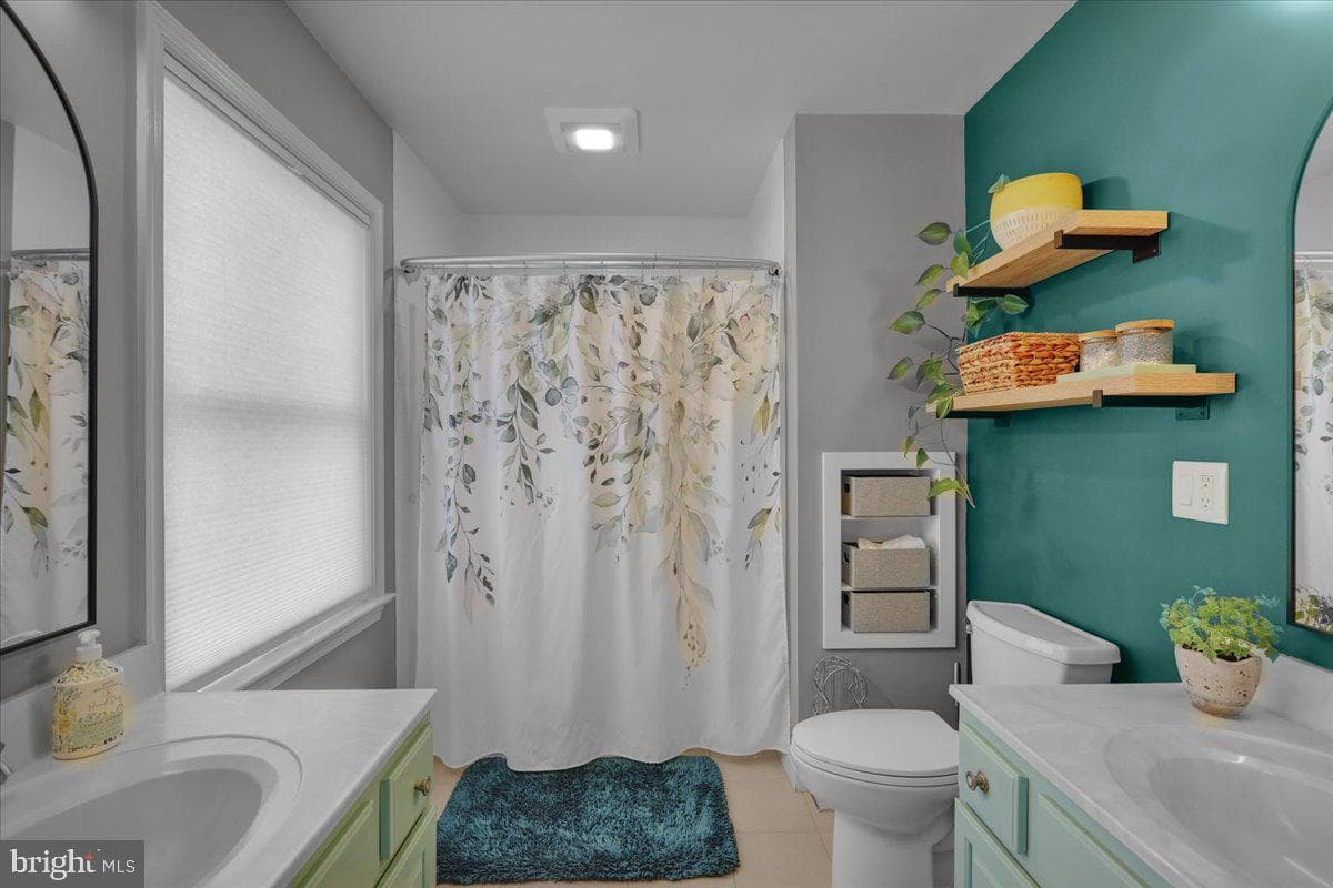 141 Oak Lane photo 22