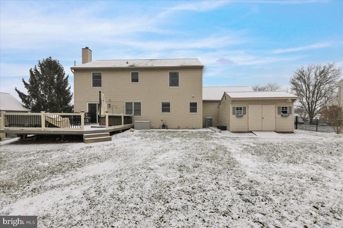 141 Oak Lane photo 37