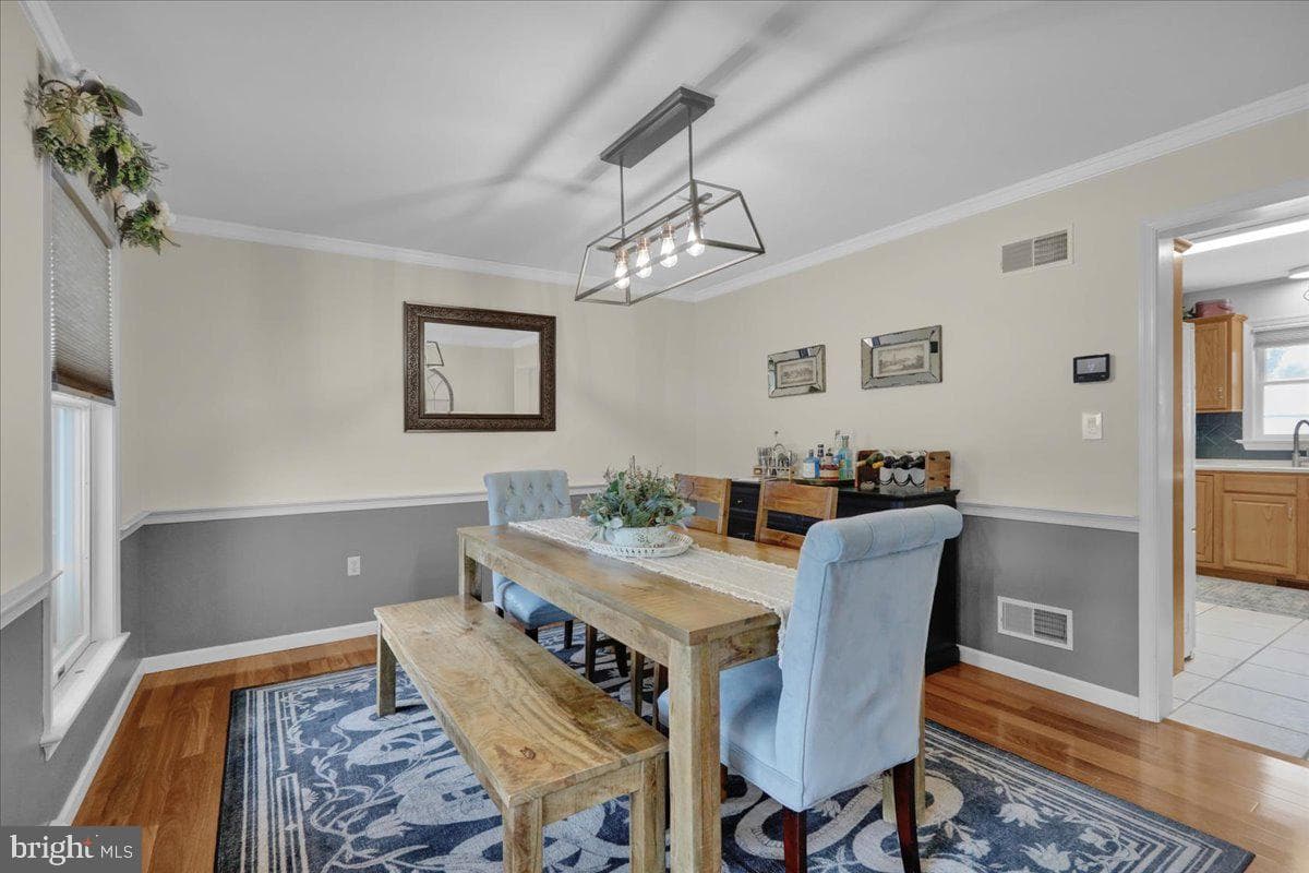 141 Oak Lane photo 6